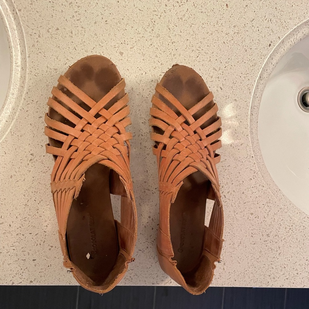 Chocolat blu size 10 sandals